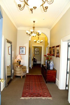 Merivale Manor