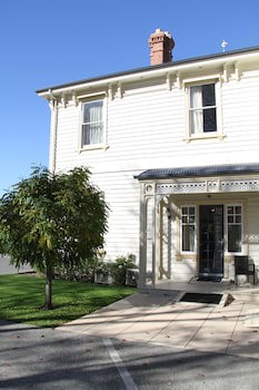 Merivale Manor