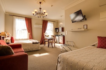 Merivale Manor