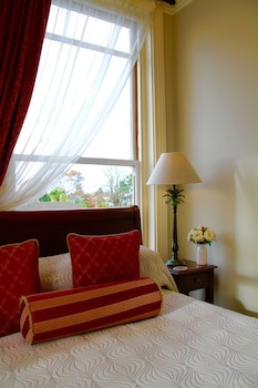 Merivale Manor