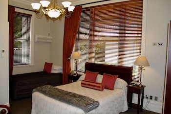 Merivale Manor
