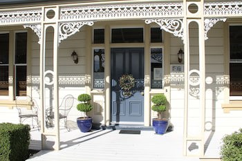 Merivale Manor