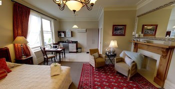 Merivale Manor