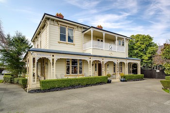 Merivale Manor