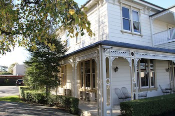 Merivale Manor