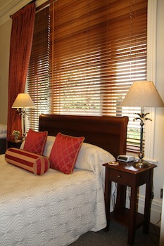 Merivale Manor
