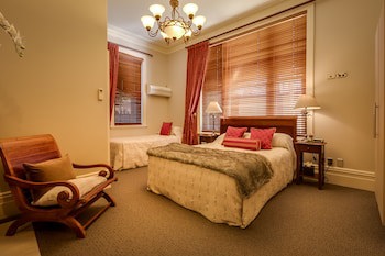 Merivale Manor