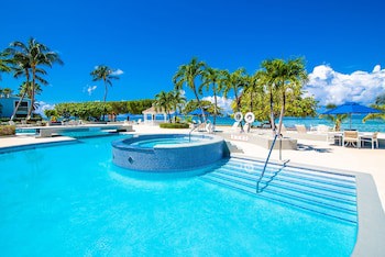 The Grandview Condos On Seven Mile Beach