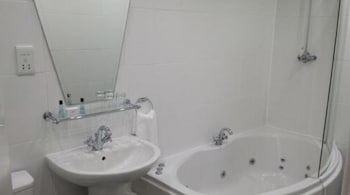 The Tontine Hotel