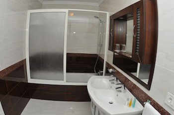 Monoberge Byblos Hotel