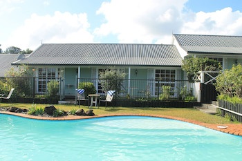 Ash Grove Boutique Motel