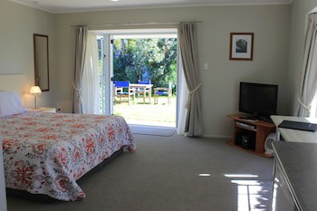 Ash Grove Boutique Motel
