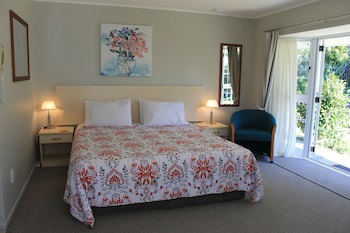 Ash Grove Boutique Motel