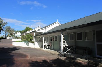 Ash Grove Boutique Motel