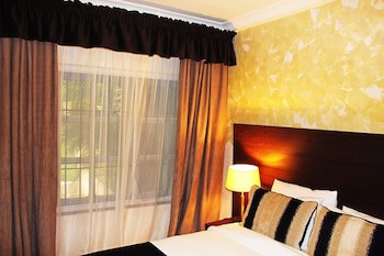 Apo Apartments