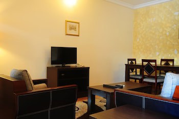 Apo Apartments