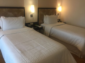 Four Points By Sheraton Vadodara