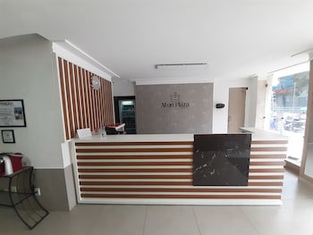 Aton Plaza Hotel