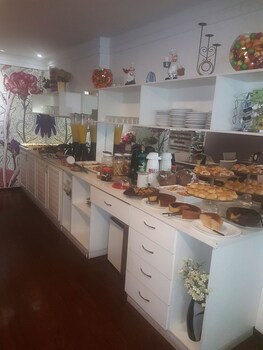 Aton Plaza Hotel