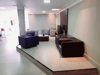 Aton Plaza Hotel
