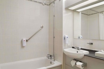 Days Inn By Wyndham Taunton