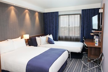 Holiday Inn Express London Heathrow T5, An Ihg Hotel
