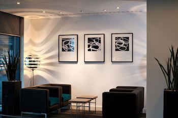 Holiday Inn Express London Heathrow T5, An Ihg Hotel