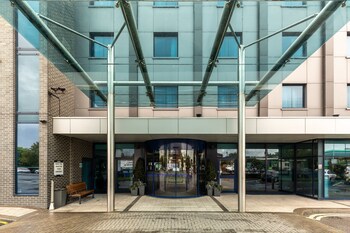 Holiday Inn Express London Heathrow T5, An Ihg Hotel