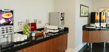 Holiday Inn Express London Heathrow T5, An Ihg Hotel