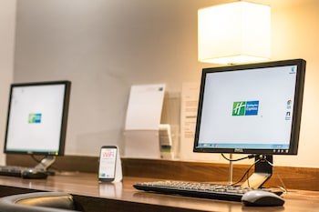 Holiday Inn Express London Heathrow T5, An Ihg Hotel