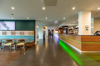 Holiday Inn Express London Heathrow T5, An Ihg Hotel