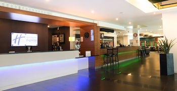 Holiday Inn Express London Heathrow T5, An Ihg Hotel