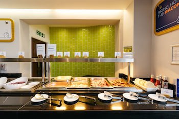 Holiday Inn Express London Heathrow T5, An Ihg Hotel
