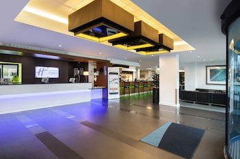 Holiday Inn Express London Heathrow T5, An Ihg Hotel