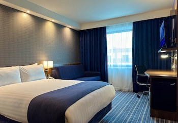 Holiday Inn Express London Heathrow T5, An Ihg Hotel