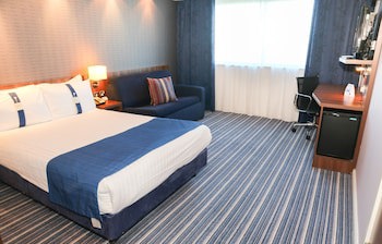 Holiday Inn Express London Heathrow T5, An Ihg Hotel