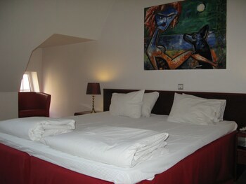 A1 Hotel