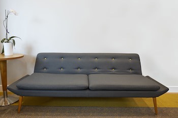 Hq Aparthotel Farnborough