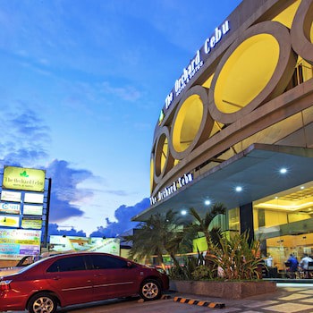 The Orchard Cebu Hotel & Suites