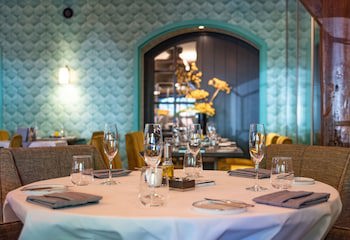 Restaurant, Hotel & Spa Savarin