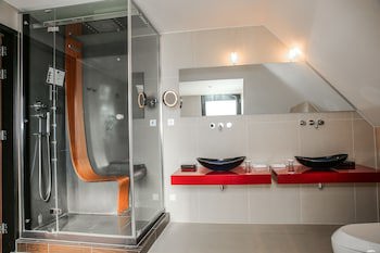 Restaurant, Hotel & Spa Savarin