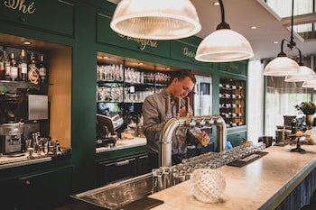 Restaurant, Hotel & Spa Savarin