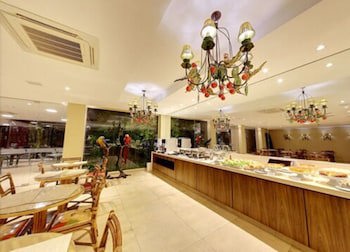 Amazon Plaza Hotel