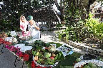 Breakas Beach Resort Vanuatu (Adults Only)
