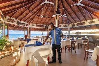 Breakas Beach Resort Vanuatu (Adults Only)