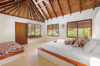 Breakas Beach Resort Vanuatu (Adults Only)