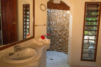 Breakas Beach Resort Vanuatu (Adults Only)