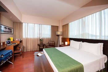 Golden Tulip Porto Vitoria