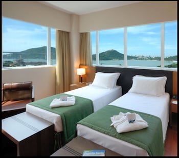 Golden Tulip Porto Vitoria