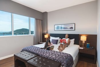 Golden Tulip Porto Vitoria